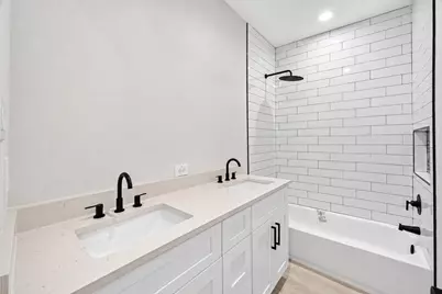 7830 Beckley Street #Front, Houston, TX 77088 - Photo 12
