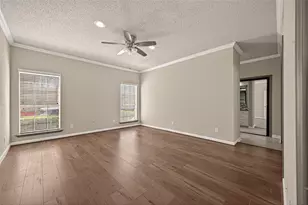 4024 Breakwood Dr, Houston, TX 77025 - Photo 32