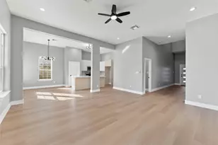 4336 Maggie St, Houston, TX 77051 - Photo 2