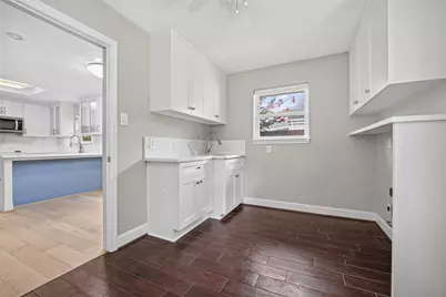 10118 Briar Forest Drive, Houston, TX 77042 - Photo 22