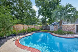10118 Briar Forest Dr, Houston, TX 77042 - Photo 44