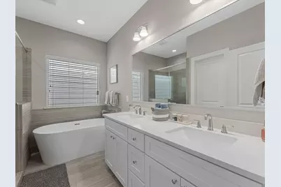 8311 Brecha Lane, Houston, TX 77055 - Photo 10