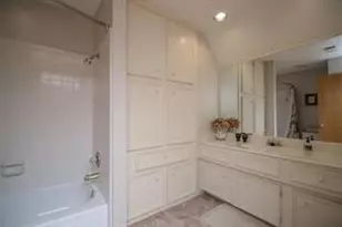 3319 Water Locust Dr, Sugar Land, TX 77479 - Photo 8