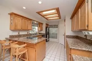 3319 Water Locust Dr, Sugar Land, TX 77479 - Photo 6