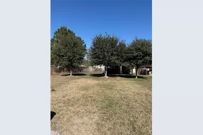 1217 County Road 3404, Cleveland, TX 77327 - Photo 10