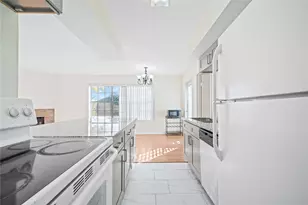 2750 Holly Hall St, Houston, TX 77054 - Photo 8