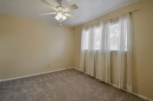 13915 Roundstone Ln, Houston, TX 77015 - Photo 36