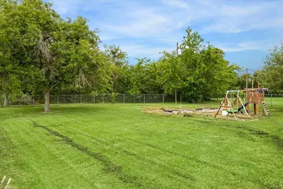 103 Spanish Trace Street, Crosby, TX 77532 - Photo 18
