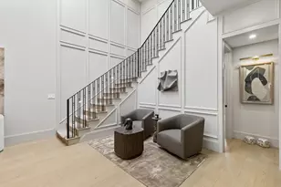 10 S Briar Hollow Ln, Houston, TX 77027 - Photo 18