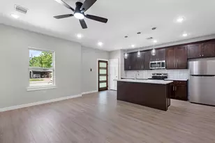 5201 Kenilwood Dr, Houston, TX 77033 - Photo 8