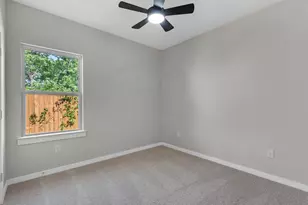 5201 Kenilwood Dr, Houston, TX 77033 - Photo 18