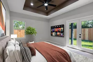 5201 Kenilwood Dr, Houston, TX 77033 - Photo 2