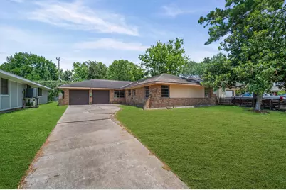9011 Sandpiper Drive, Houston, TX 77074 - Photo 2