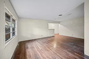 9011 Sandpiper Dr, Houston, TX 77074 - Photo 12