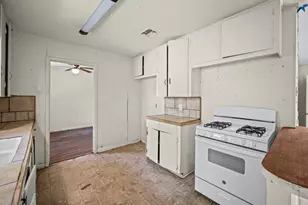 9011 Sandpiper Dr, Houston, TX 77074 - Photo 10