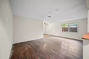 9011 Sandpiper Dr, Houston, TX 77074 - Photo 14