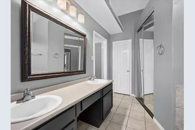 2119 Laurel Land Lane, Houston, TX 77014 - Photo 18
