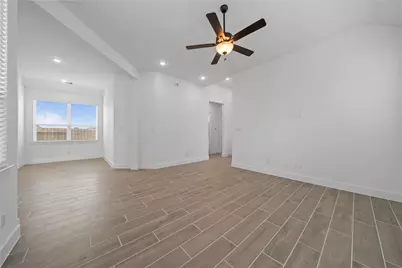 11914 North Pavillion Drive, Mont Belvieu, TX 77523 - Photo 26