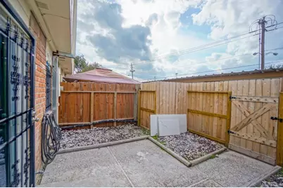 14571 Misty Meadow Lane, Houston, TX 77079 - Photo 26