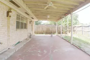 1846 Westwood Dr, Stafford, TX 77477 - Photo 42