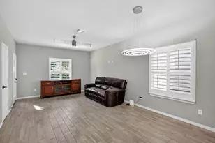 279 Capetown, Conroe, TX 77356 - Photo 8
