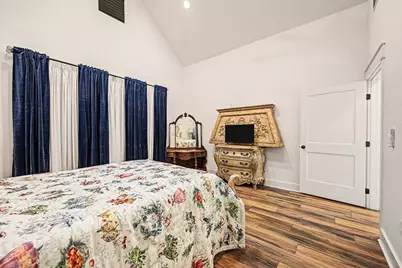 444 Mill Road, Angleton, TX 77515 - Photo 14