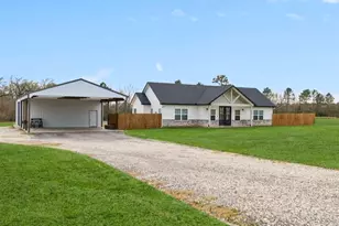 694 Brushy Crk Dr, Onalaska, TX 77360 - Photo 2