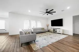 1126 Hyde Lk Ln, Missouri City, TX 77459 - Photo 6