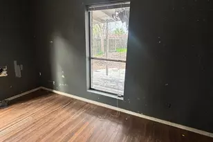 7823 Appleton St, Houston, TX 77022 - Photo 4
