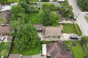 7823 Appleton St, Houston, TX 77022 - Photo 26
