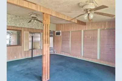 404 Svoboda Street, Yoakum, TX 77995 - Photo 16