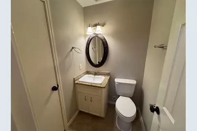 102 Summer Crest Circle, The Woodlands, TX 77381 - Photo 8