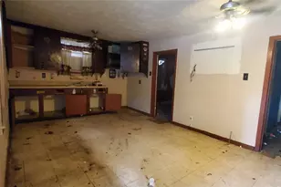 1825 Dolly Wright St, Houston, TX 77088 - Photo 4