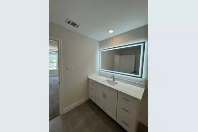 12869 Andromeda Crt, Willis, TX 77318 - Photo 14