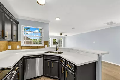 4640 Knoxville Street #A, Houston, TX 77051 - Photo 4