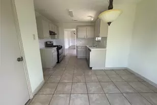 6810 Creek Village Dr, Katy, TX 77449 - Photo 8