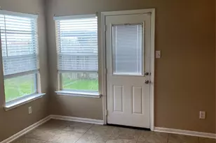 2630 Skyview Shadows Ct, Houston, TX 77047 - Photo 4