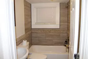 402 Granberry St, Humble, TX 77338 - Photo 8