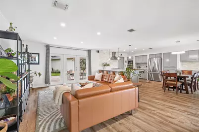 2206 Willowby Drive, Houston, TX 77008 - Photo 6