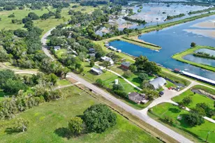302444 Plantation, Damon, TX 77430 - Photo 48