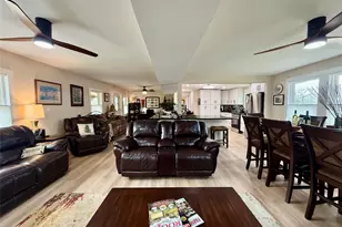 302444 Plantation, Damon, TX 77430 - Photo 10
