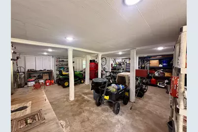 302444 Plantation, Damon, TX 77430 - Photo 34