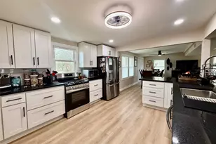 302444 Plantation, Damon, TX 77430 - Photo 14