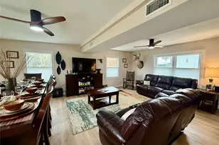 302444 Plantation, Damon, TX 77430 - Photo 4