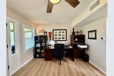 302444 Plantation, Damon, TX 77430 - Photo 18