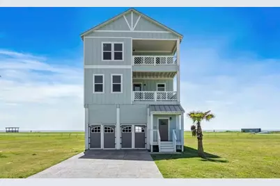 520 Annabelle Drive, Gilchrist, TX 77617 - Photo 1