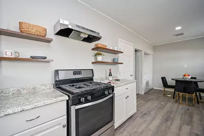 1507 Laird Street, Houston, TX 77008 - Photo 2