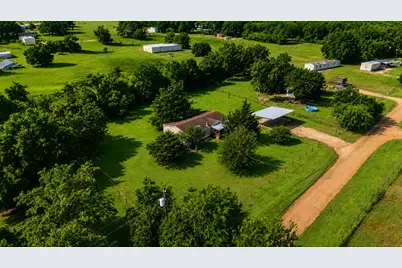 1027 Private Road 4041, Dime Box, TX 77853 - Photo 2