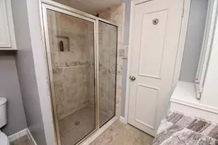 426 Longview Dr, Sugar Land, TX 77478 - Photo 32