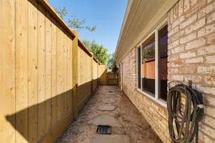 7619 Westwind Ln, Houston, TX 77071 - Photo 34